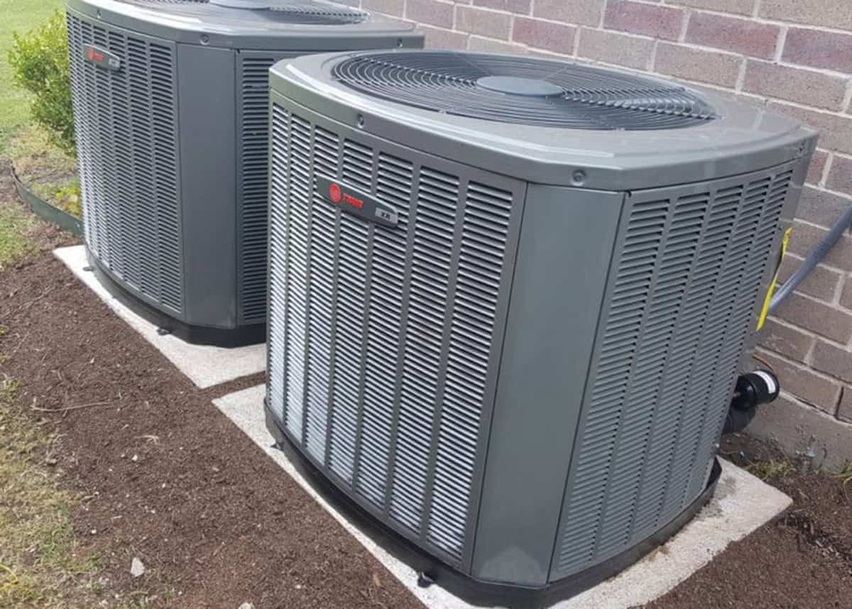 Bolton AC installing a new HVAC system at a Texas home.