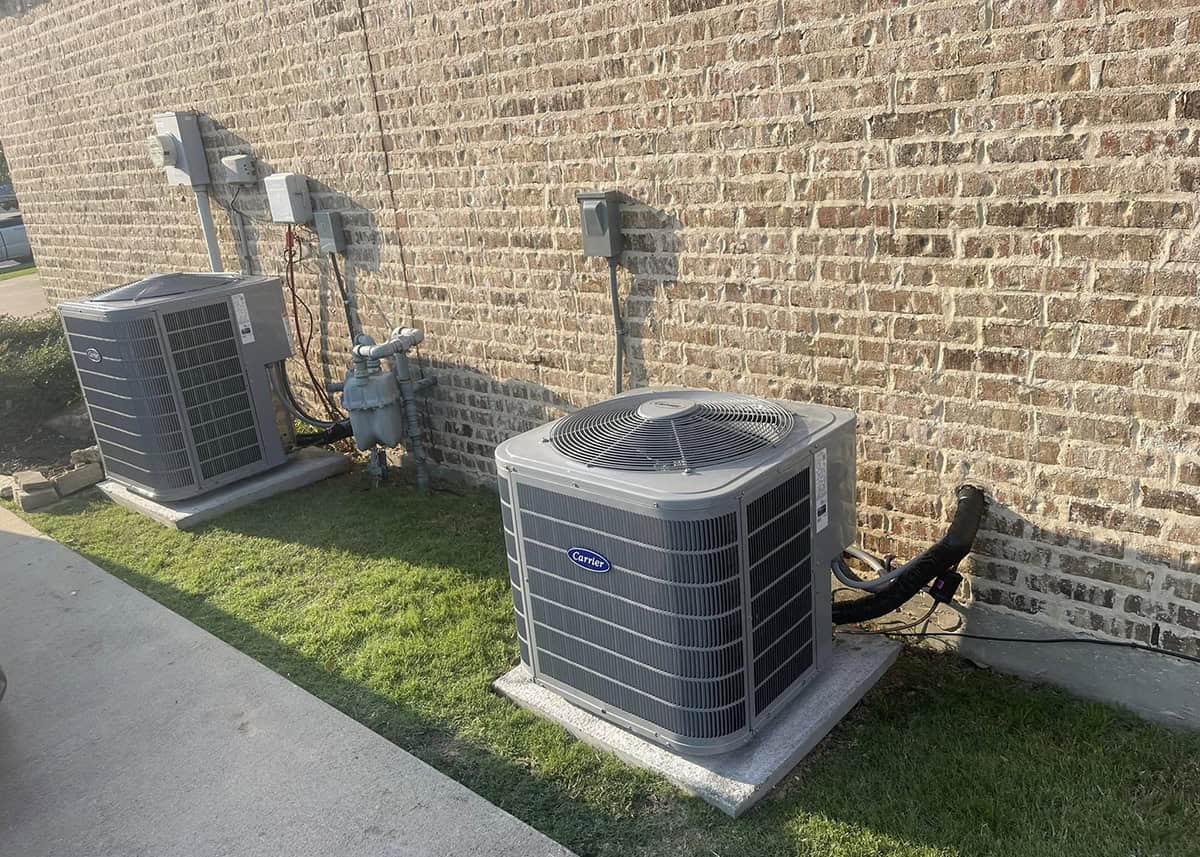 Heat Pump Installed By Bolton Heating And Air At A Home In The Dallas Area