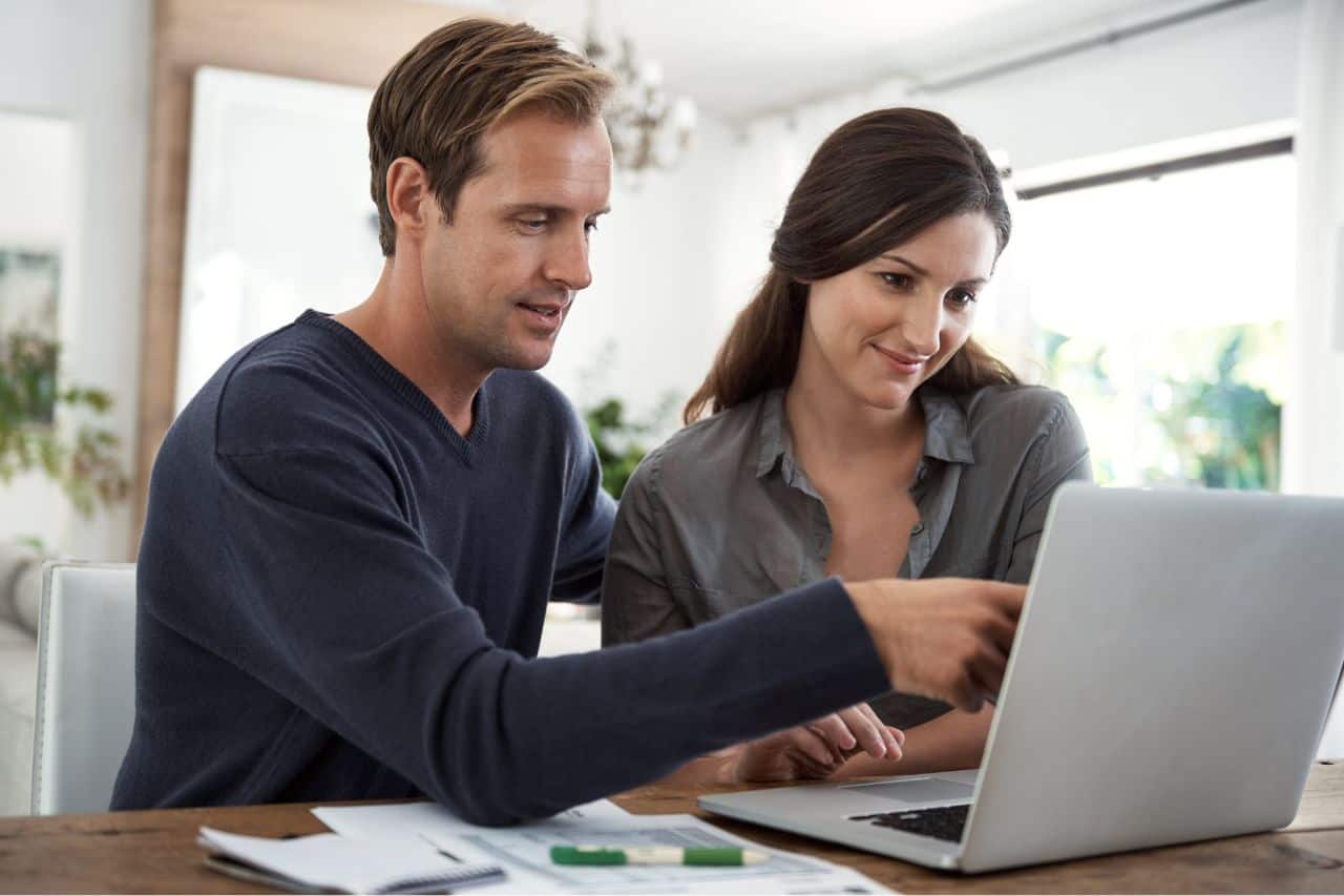 Homeowners deciding between repairing or replacing their AC unit